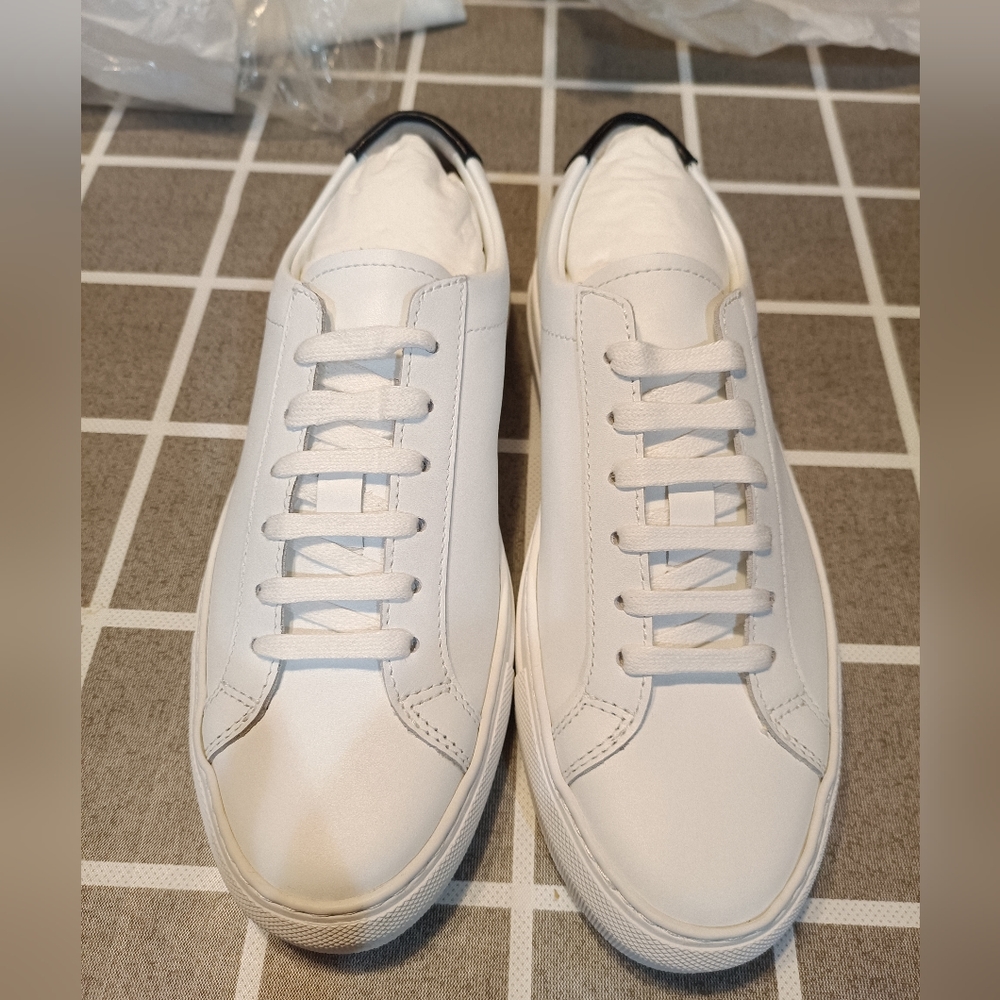 Woman Common Projects Leather shoes